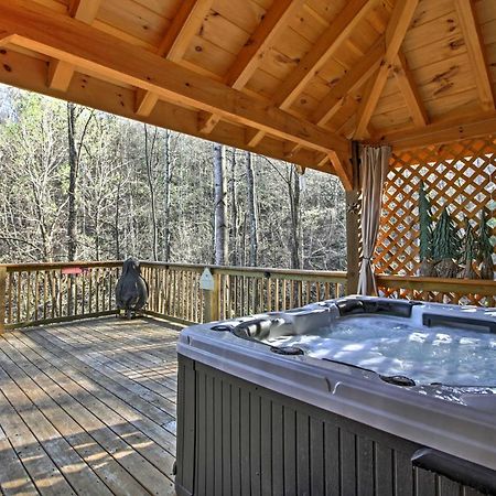 Tree Top Dream Cabin With Hot Tub In Gatlinburg! Villa Bagian luar foto