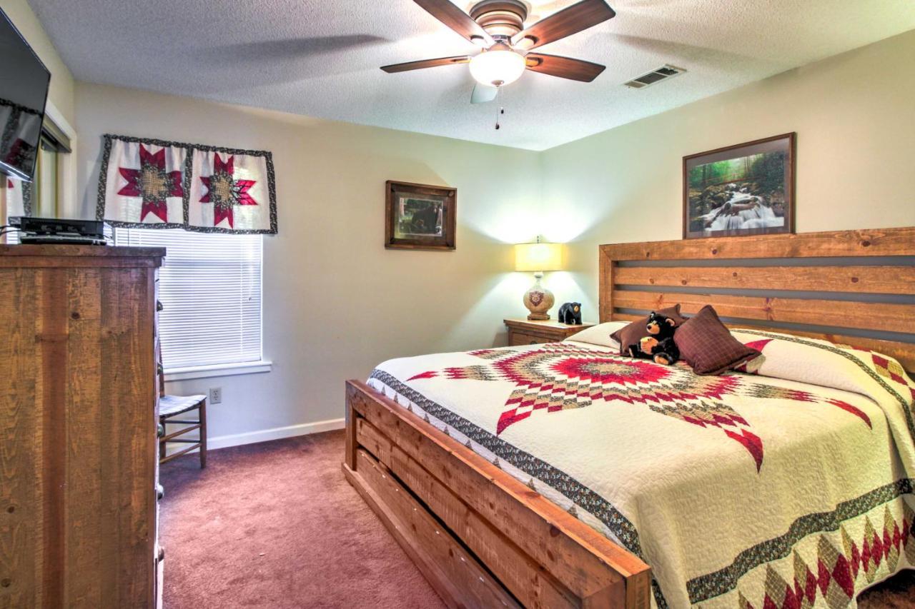 Tree Top Dream Cabin With Hot Tub In Gatlinburg! Villa Bagian luar foto